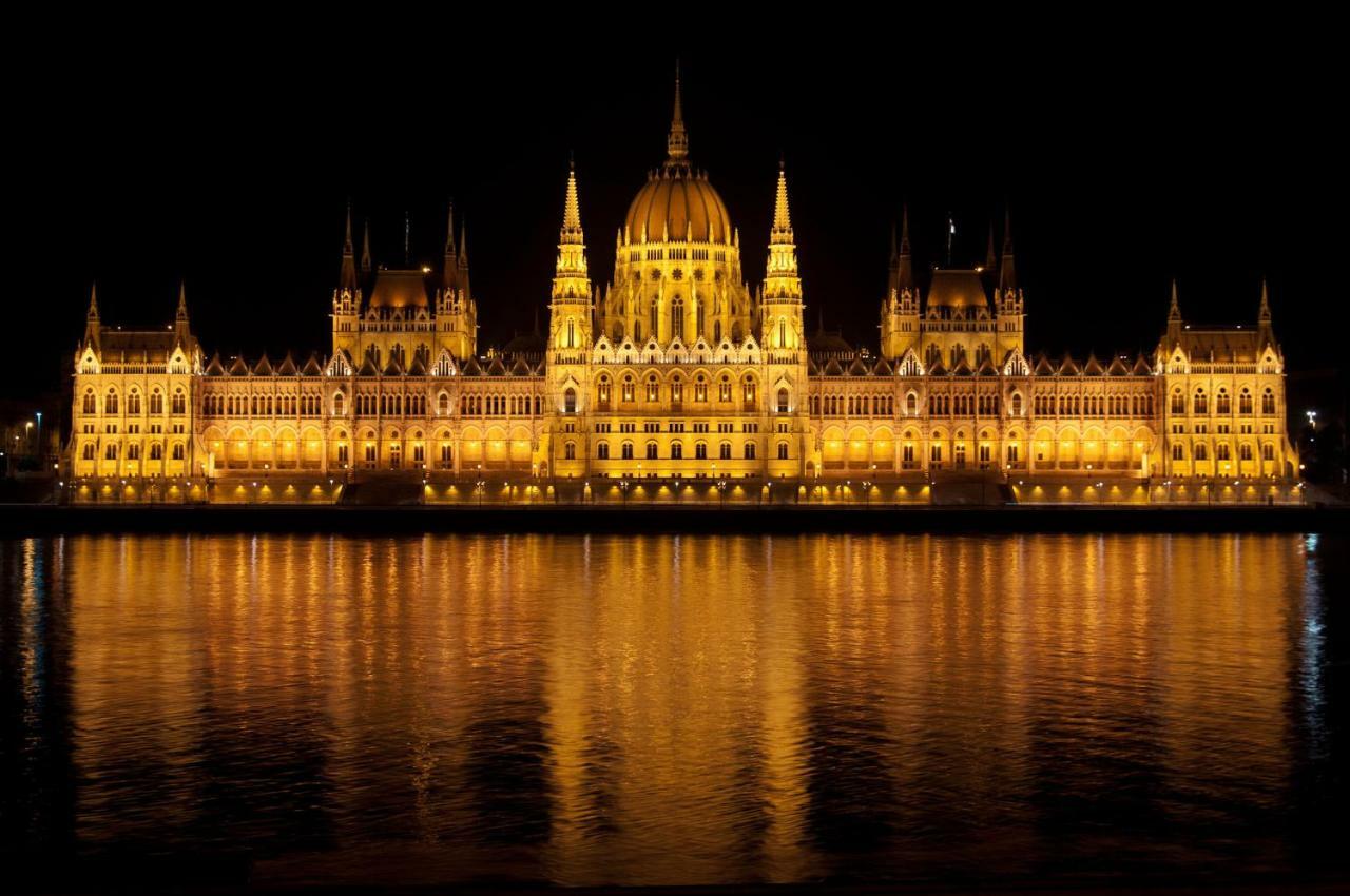 Parliament Apartment Budapest Exterior foto